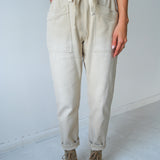 Subtle Statment Barrel Jean