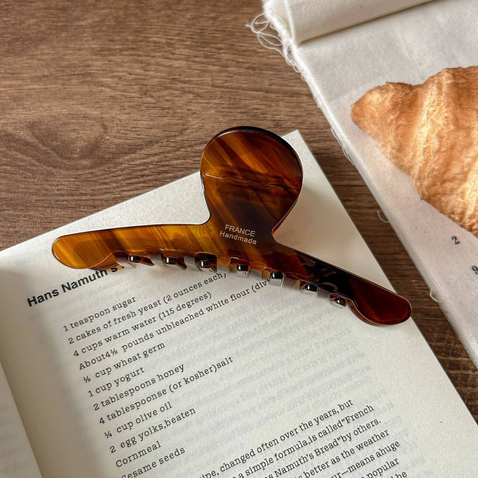 Tortoise Large Hair Clip