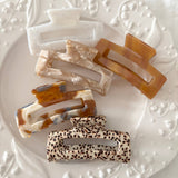 Staple Hair Clip